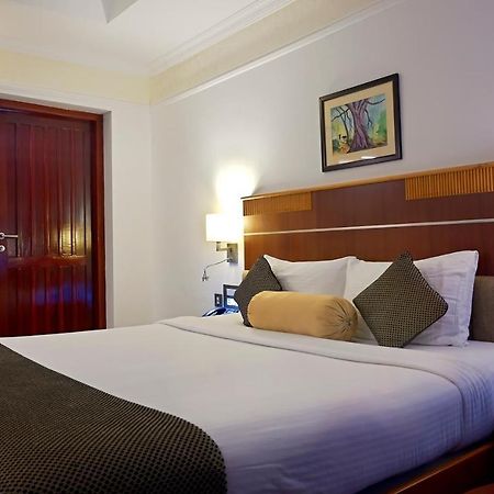 Contour Backwaters Hotel Resort & Convention Centre Ramankari Exterior photo