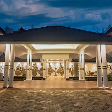 Contour Backwaters Hotel Resort & Convention Centre Ramankari Exterior photo