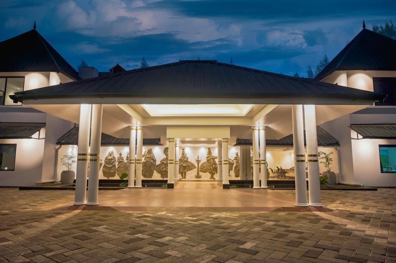 Contour Backwaters Hotel Resort & Convention Centre Ramankari Exterior photo