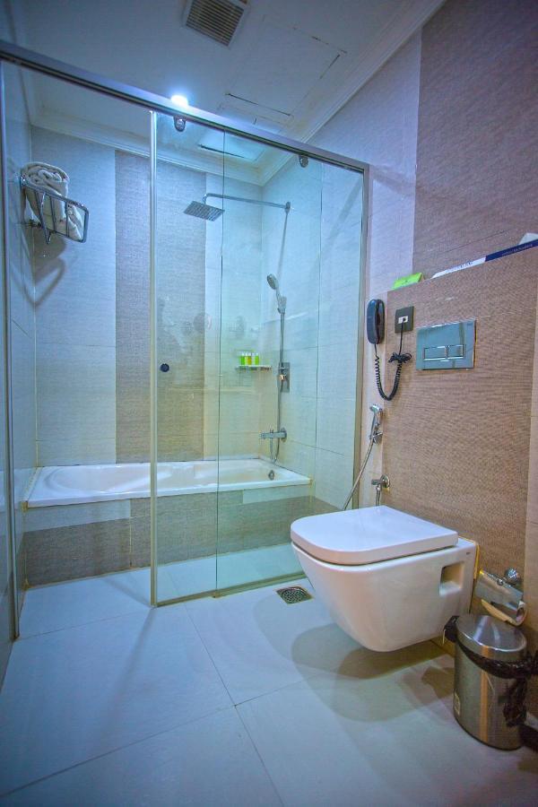 Contour Backwaters Hotel Resort & Convention Centre Ramankari Exterior photo